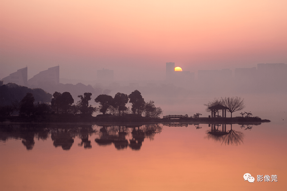 【泛亚电竞官网】
寻人！2001年到场过这个开镜仪式的影友荟萃啦(图30)