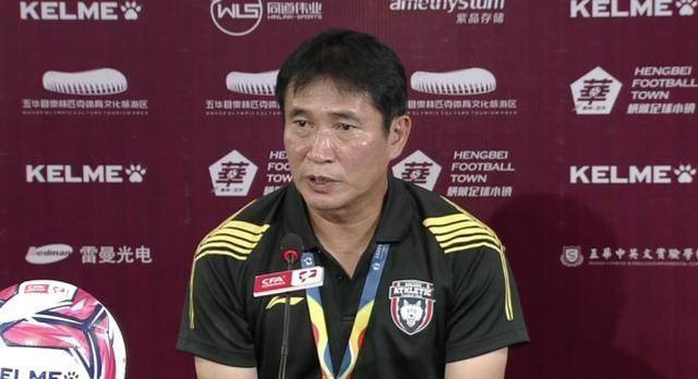 ‘泛亚电竞官网’
全力以赴！长安竞技新帅盛赞球员体现 直言前中甲金靴已是已往式(图1)